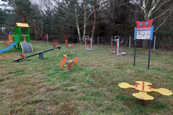 OSP Domaradzyn - plac zabaw i siłownia zewnętrzna