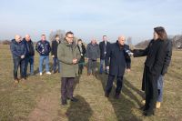 Wkopanie pierwsej łopaty na budowie stadioniu (1)