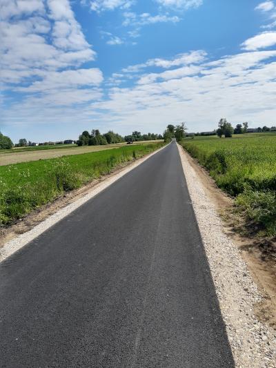 Koniec prac na drodze w miejscowości Mąkolice