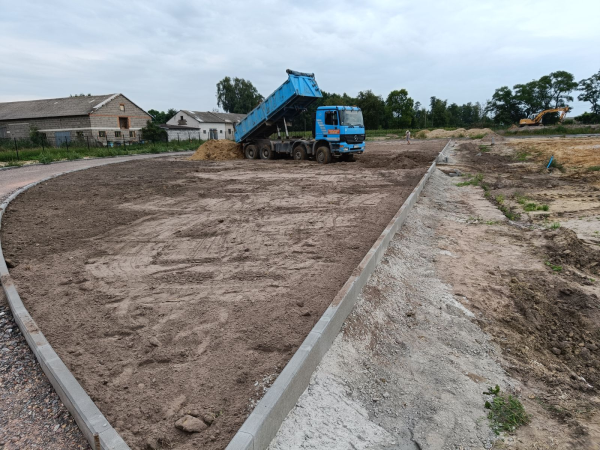 Postępy prac na budowie stadionu w Popowie Głowieńskim